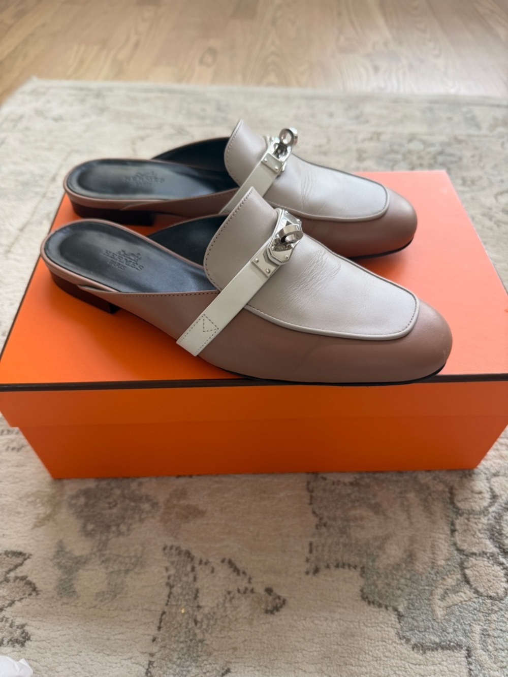 AUTHENTIC Hermès Oz Mules size 7